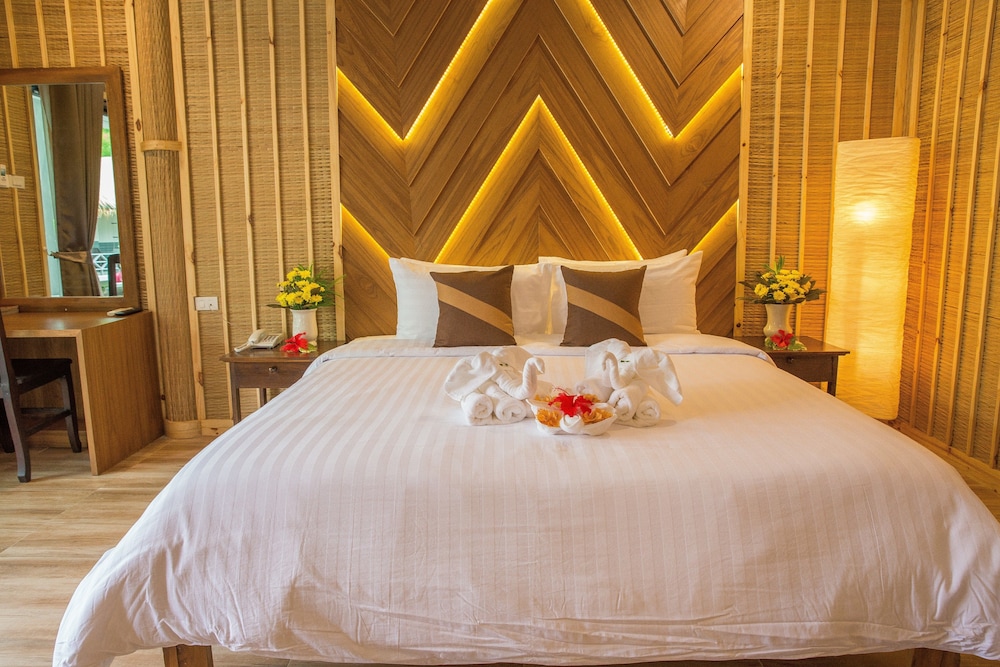 Adarin Beach Resort (ex New Lapaz Villa) 28/65
