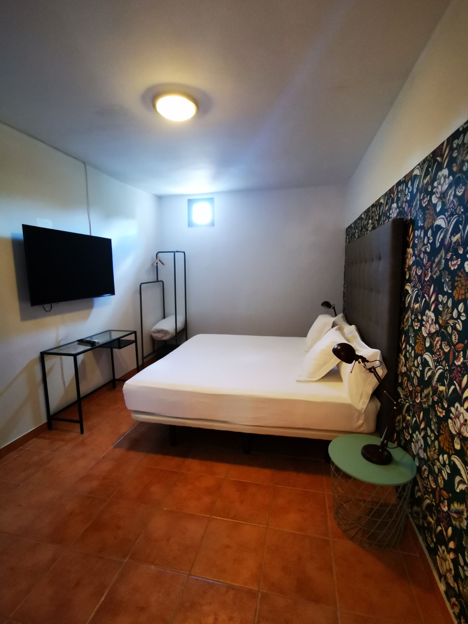 CONNECTING, STANDARD, DOUBLE BED, PRIVATE BATHROOM