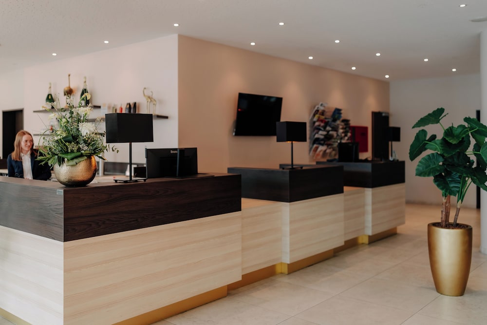 LOOKEN INN Lingen by Hackmann 6/50