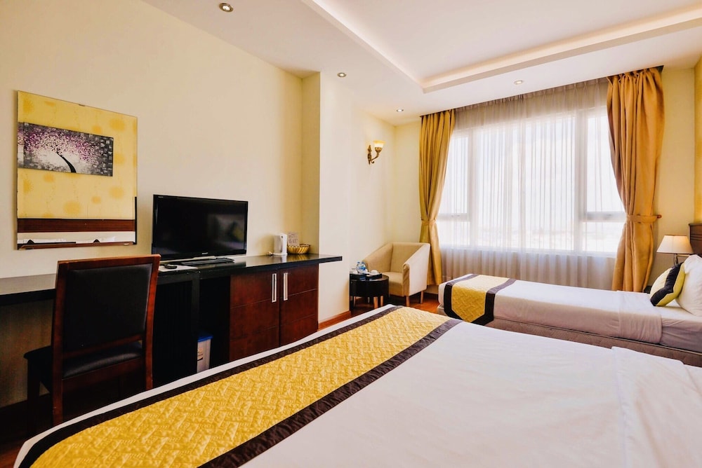 Happy Life Hotel 33/86