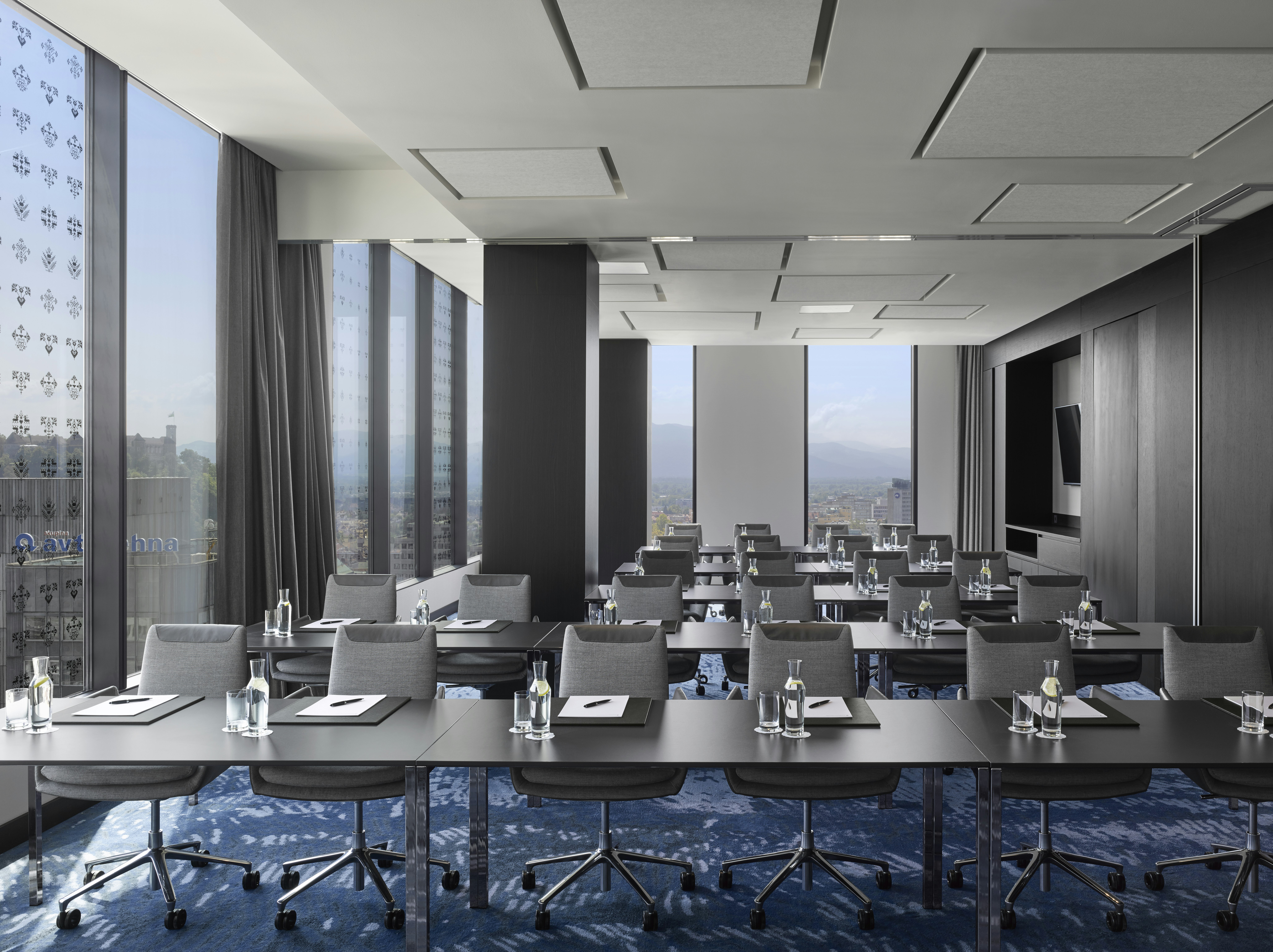 INTERCONTINENTAL LJUBLJANA 70/76