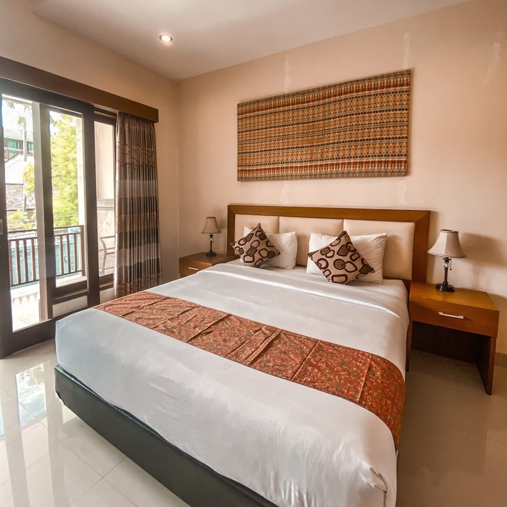 Kubu Petitenget Suite Seminyak 15/63