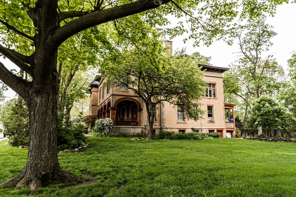 Vrooman Mansion Bloomington 62/72