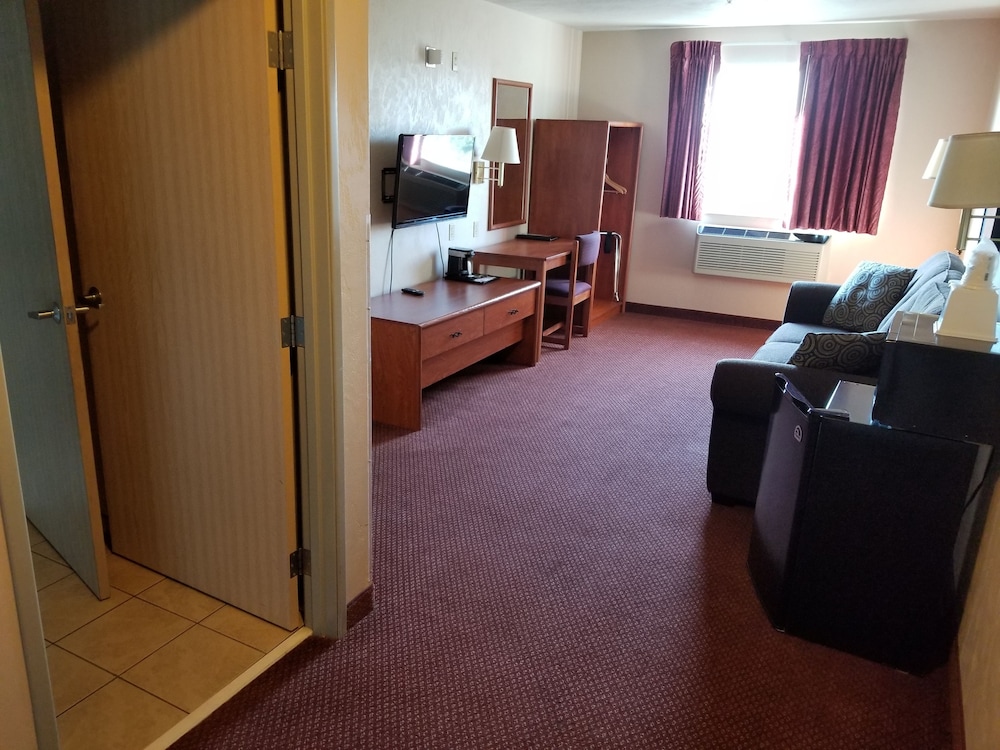 Super 8 by Wyndham Bellingham Airport/Ferndale WA 46/57