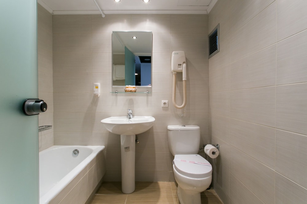 Arethusa Hotel 44/50