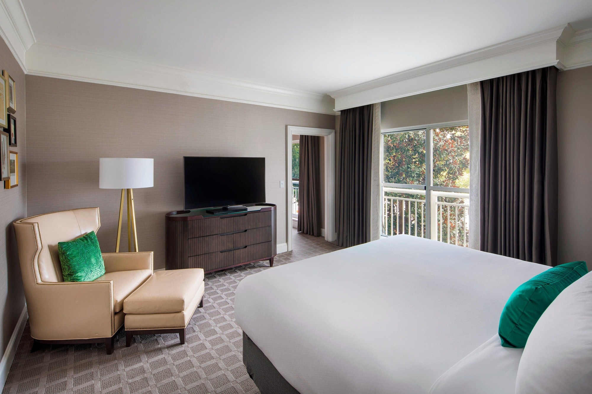 Room at THE BALLANTYNE A LUXURY COLLECTION HOTEL CHARLOTTE, CHARLOTTE - NC