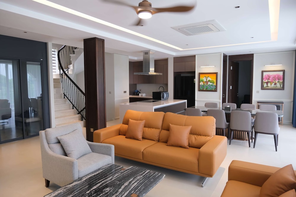 Wyndham Sky Lake Resort and Villas 30/50