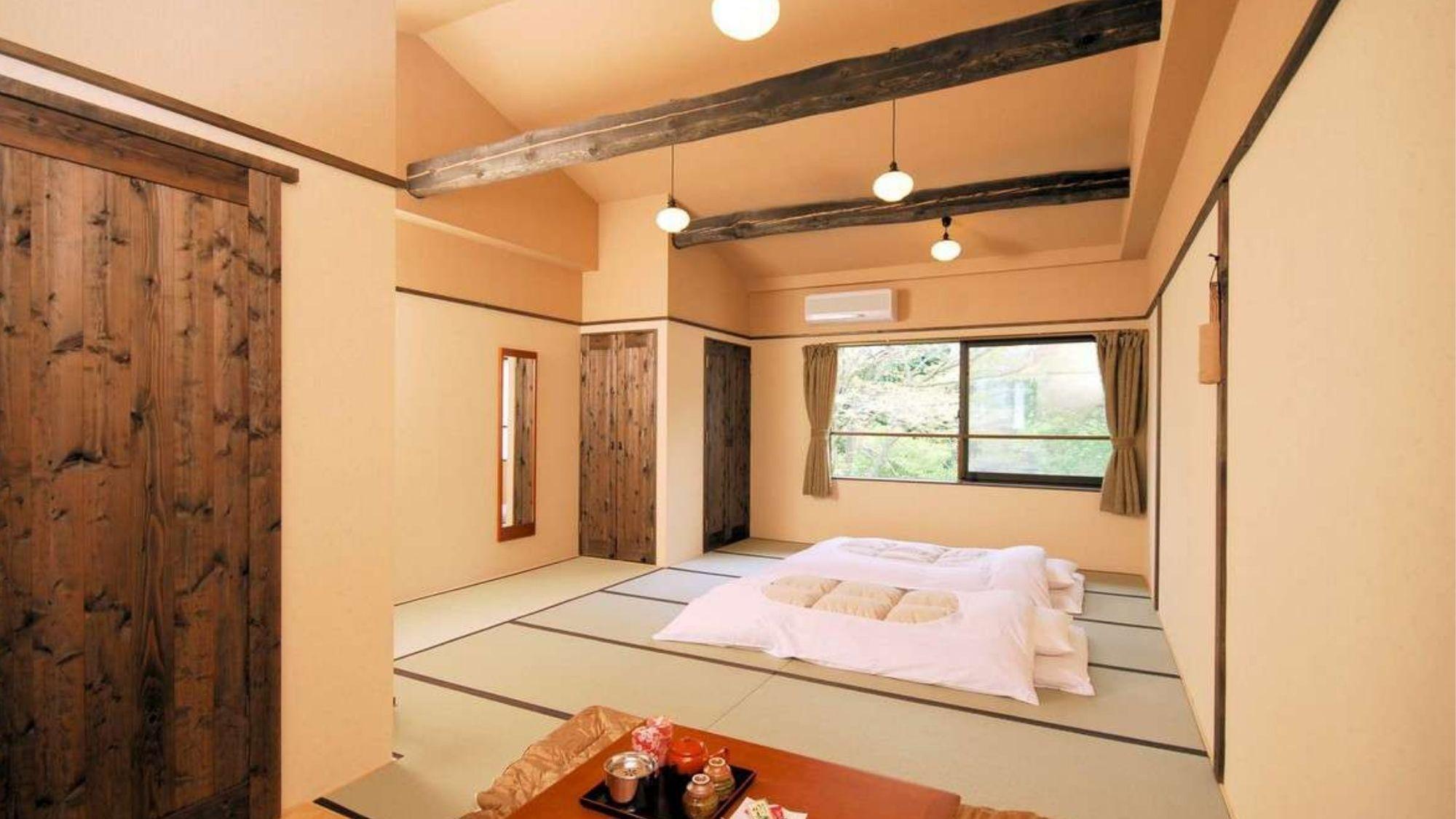 Japanese, Tower, No Bathroom