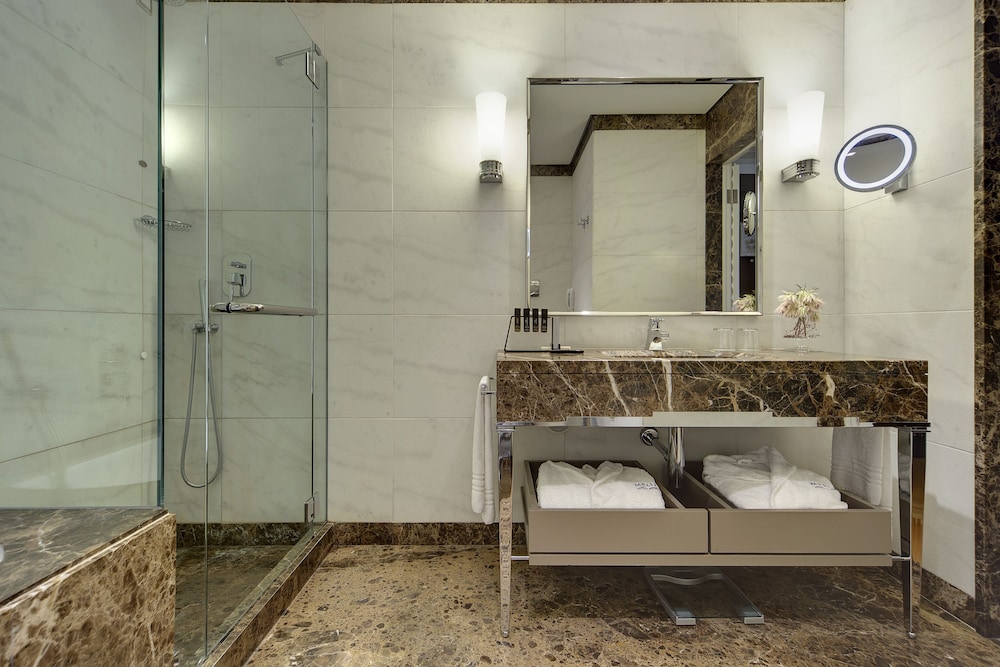 Melia Genova 50/50