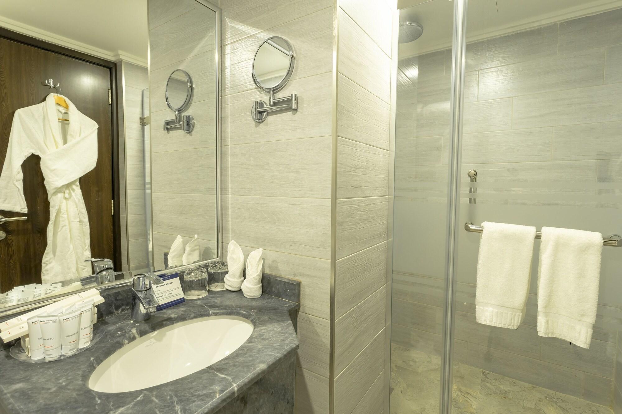 سويس انترناشونال طابا السلام(Taba Al Salam Hotel Ex Swiss International Al Madina Hotel) 43/44