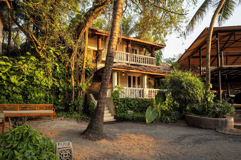 Anahata Retreat 5/50