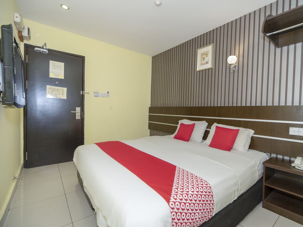 OYO 89944 Stay Inn 16/36