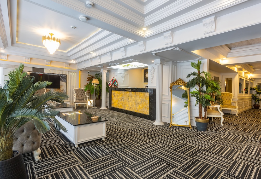 Andalouse Otel 7/49