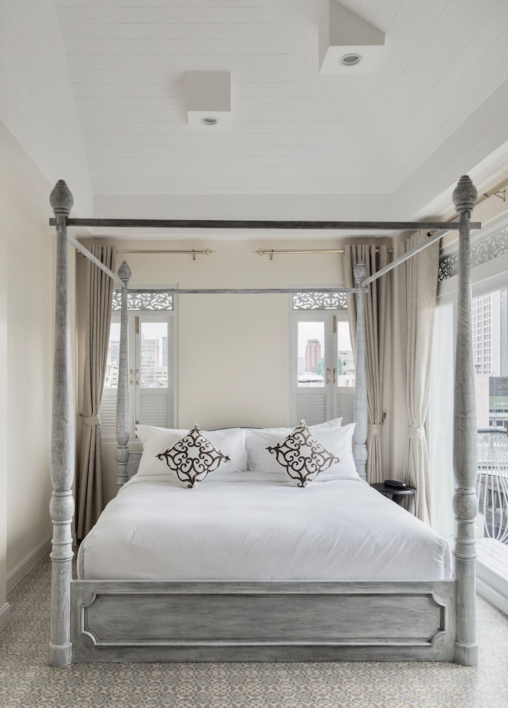 Noursabah Bed Bangkok 25/68