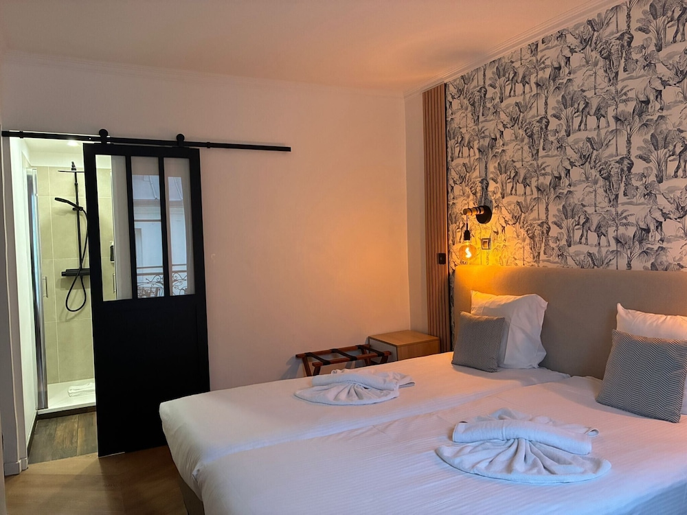 SUPERIOR, TWIN BEDS