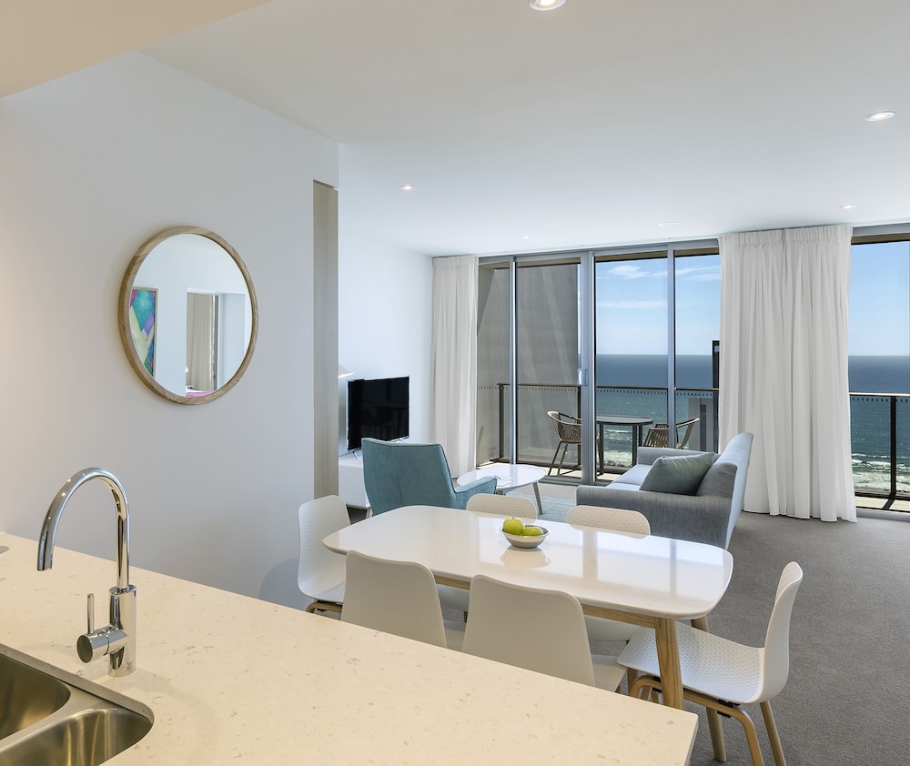 Avani Broadbeach Residences 65/74