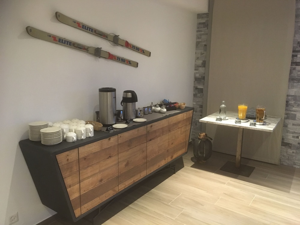 Hotel Elite 6/50