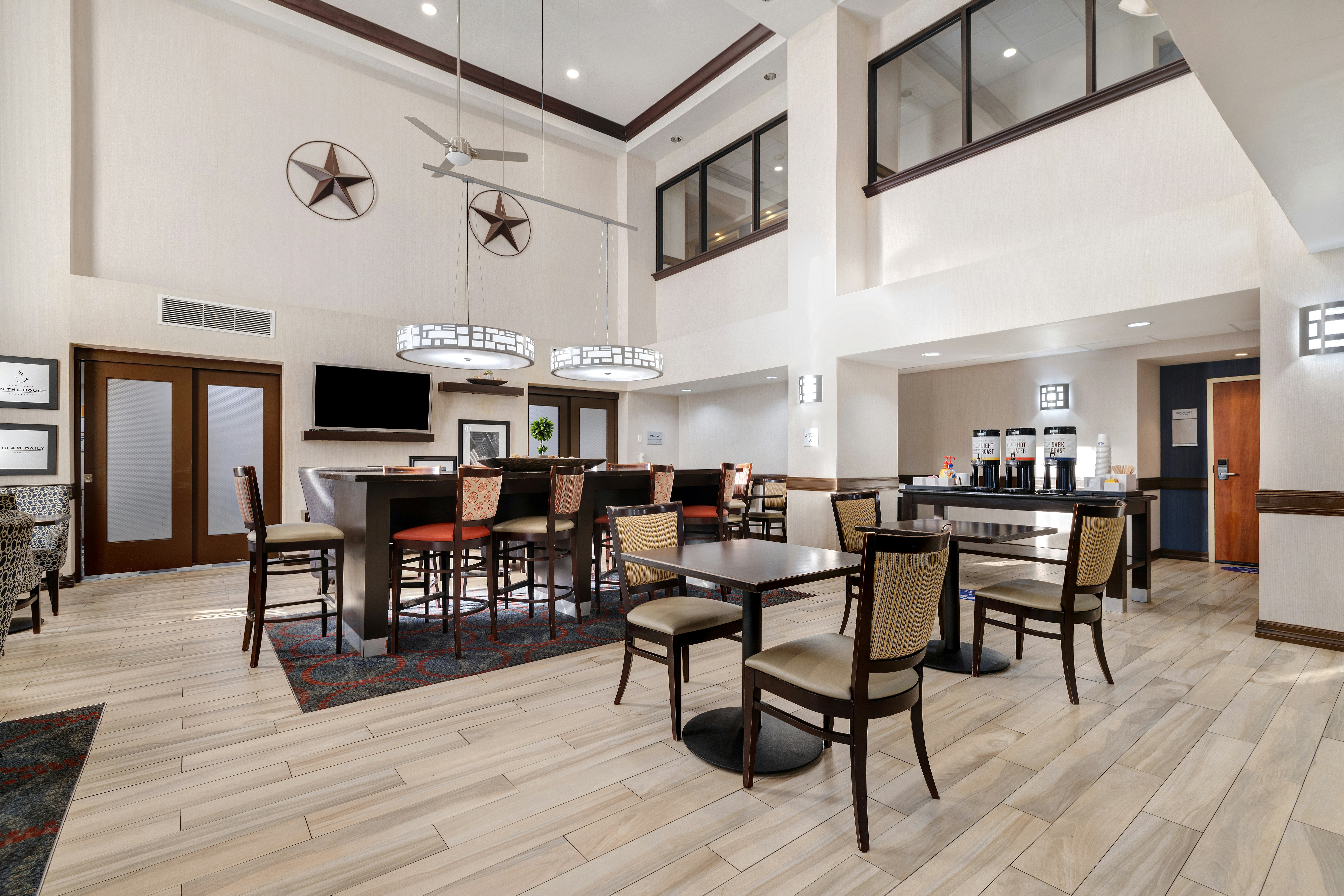 Hampton Inn Victoria 38/58