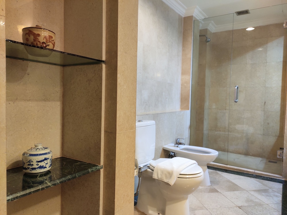 Swiss-Belhotel Tarakan 23/63