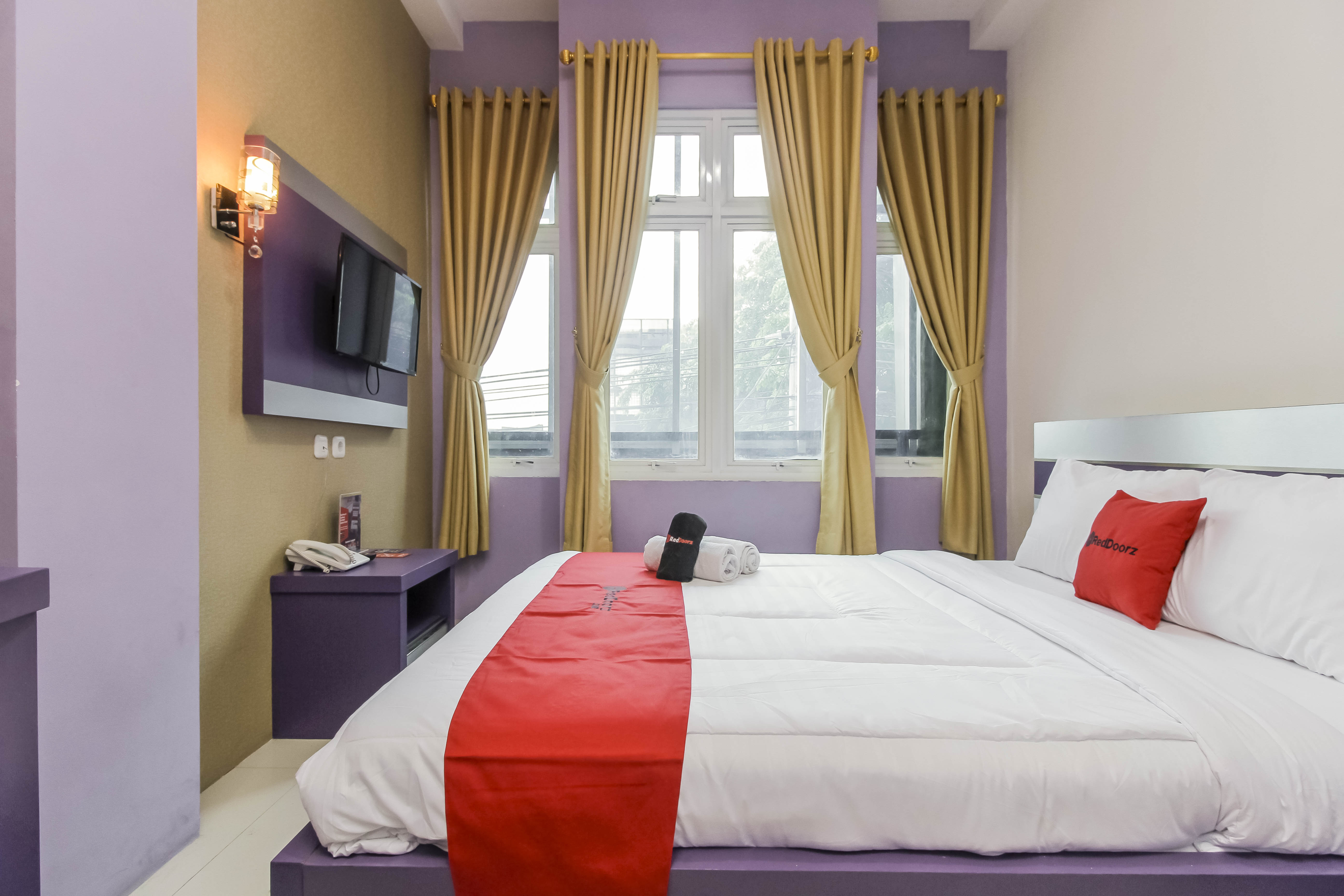 Reddoorz Plus Near Stasiun Bekasi 22/45