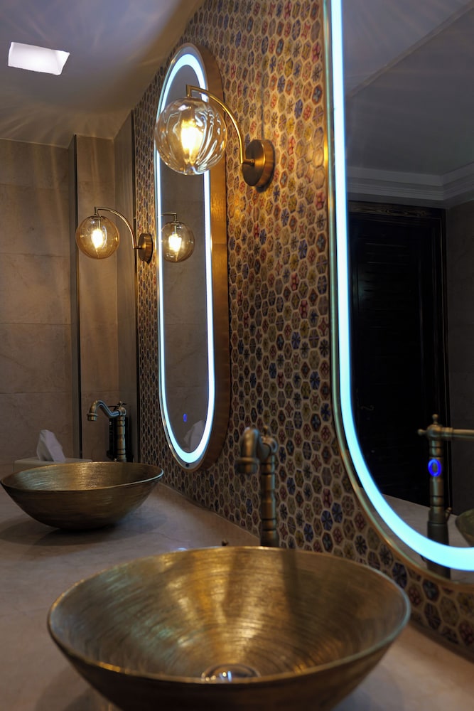 Alhambra Thalasso 34/63
