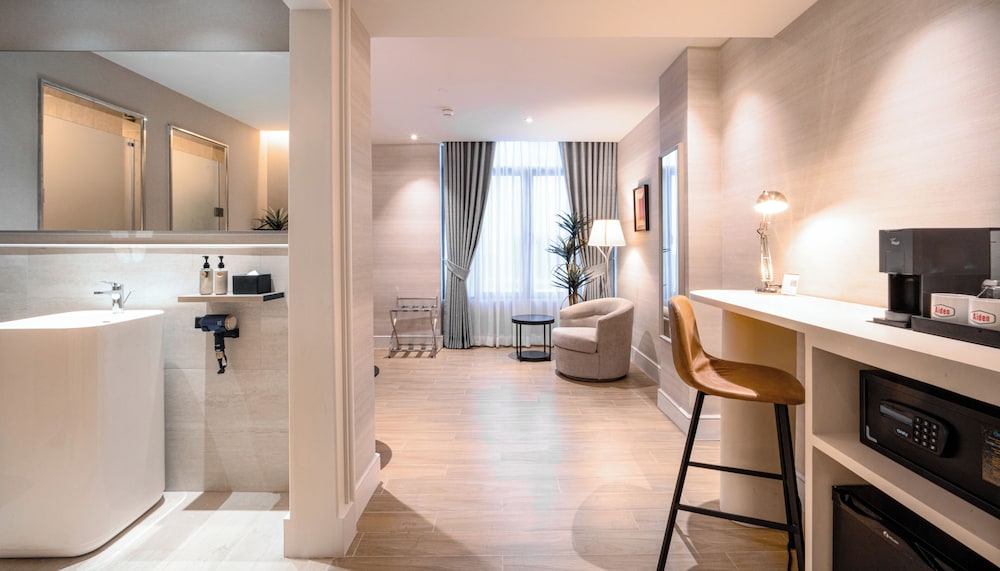 Aiden by Best Western Surawong Bangkok 45/48