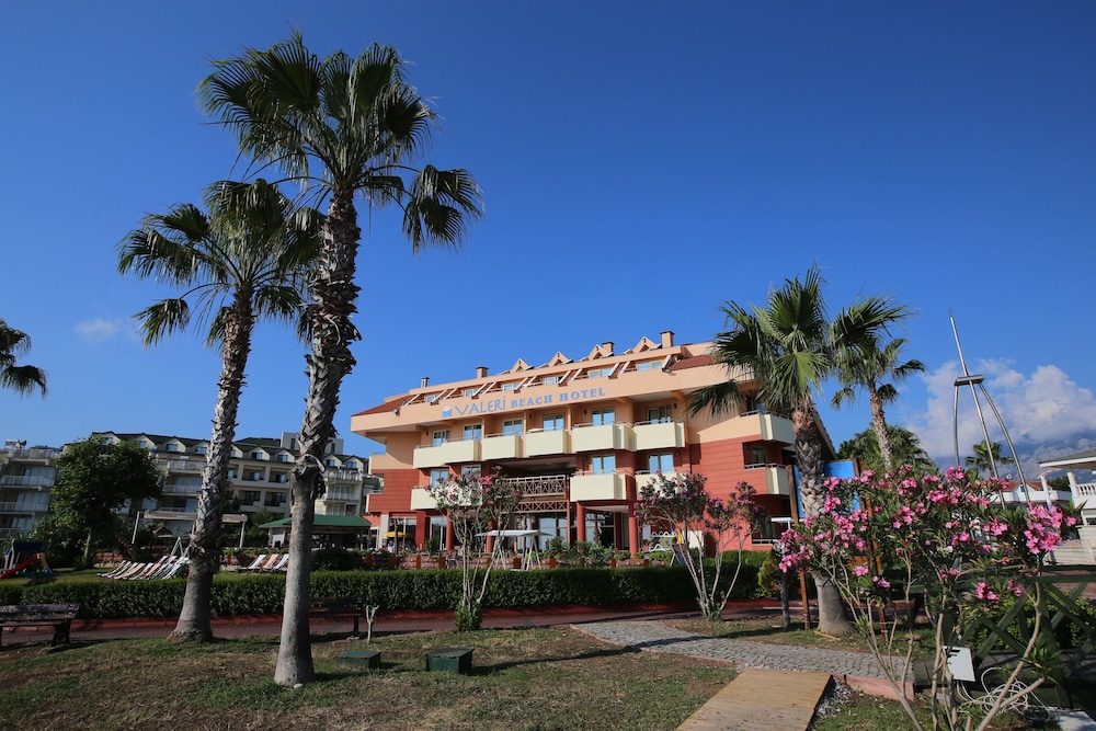 Valeri Beach Hotel 42/50