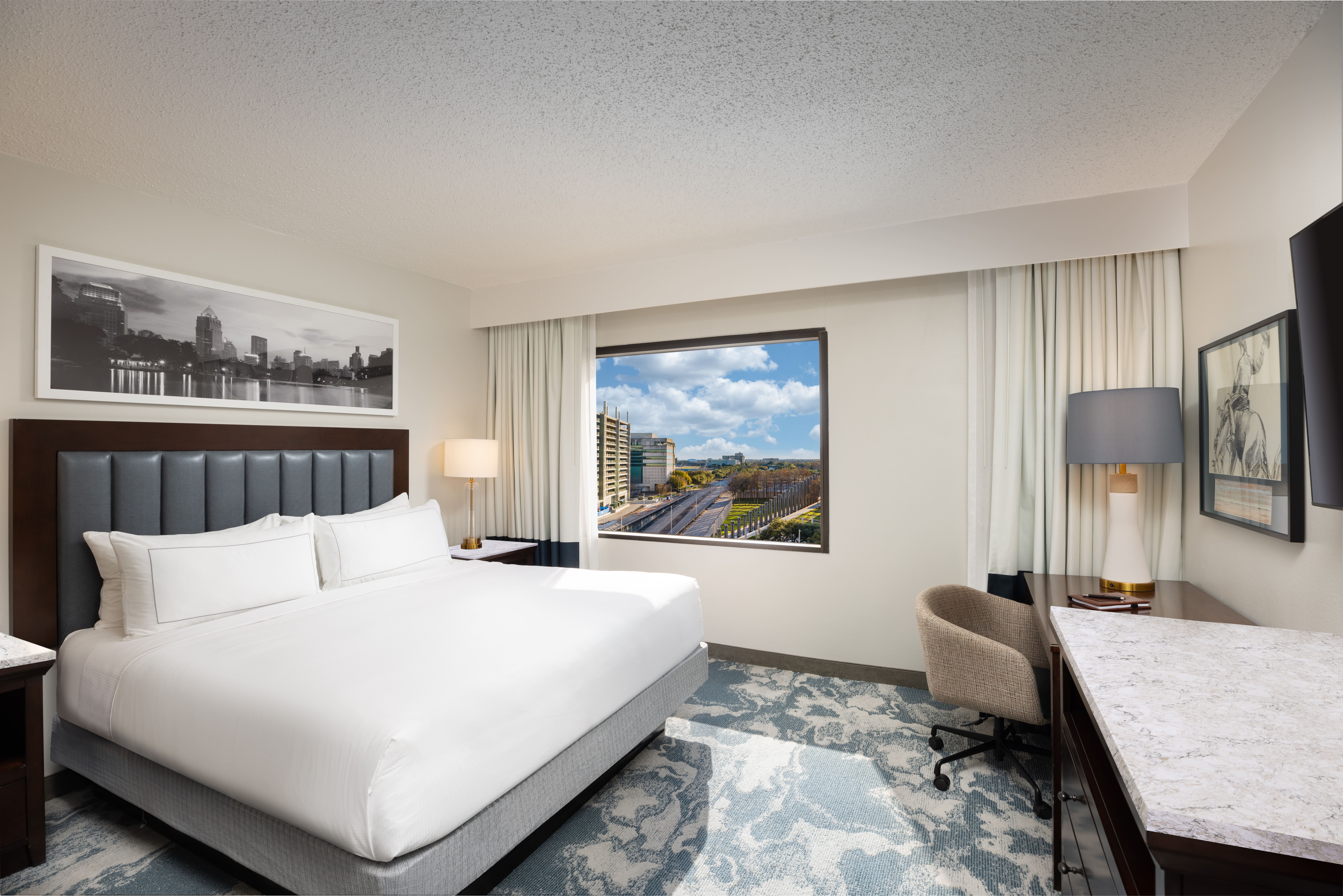 ROOM, QUEEN BED, ACCESSIBLE