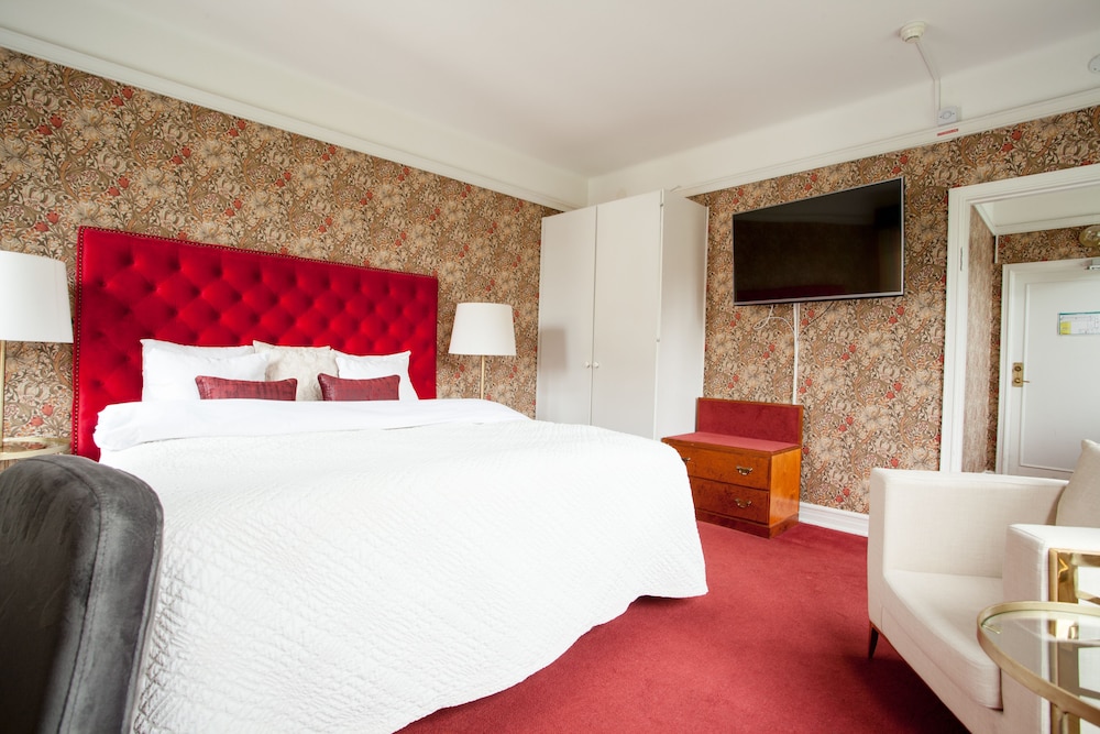 Centric Hotel 14/66