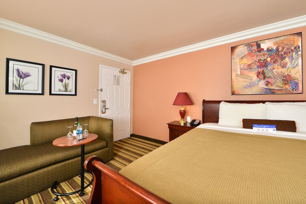 Americas Best Value Inn And Suites San Francisco Airport North 18/27
