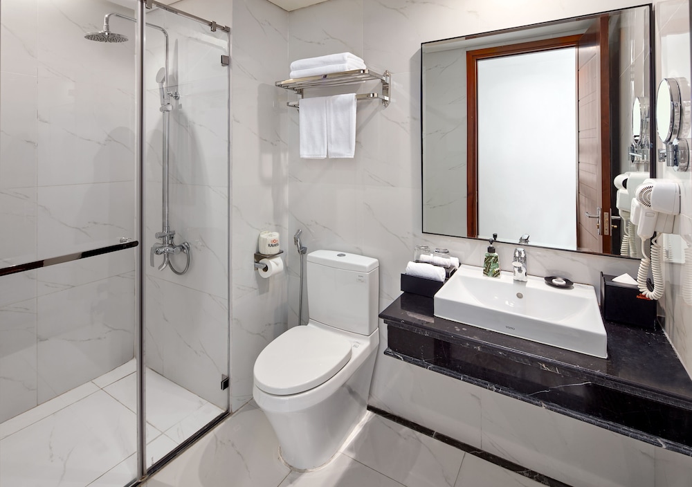 Ravatel Luxury Hotel Bac Giang 47/50