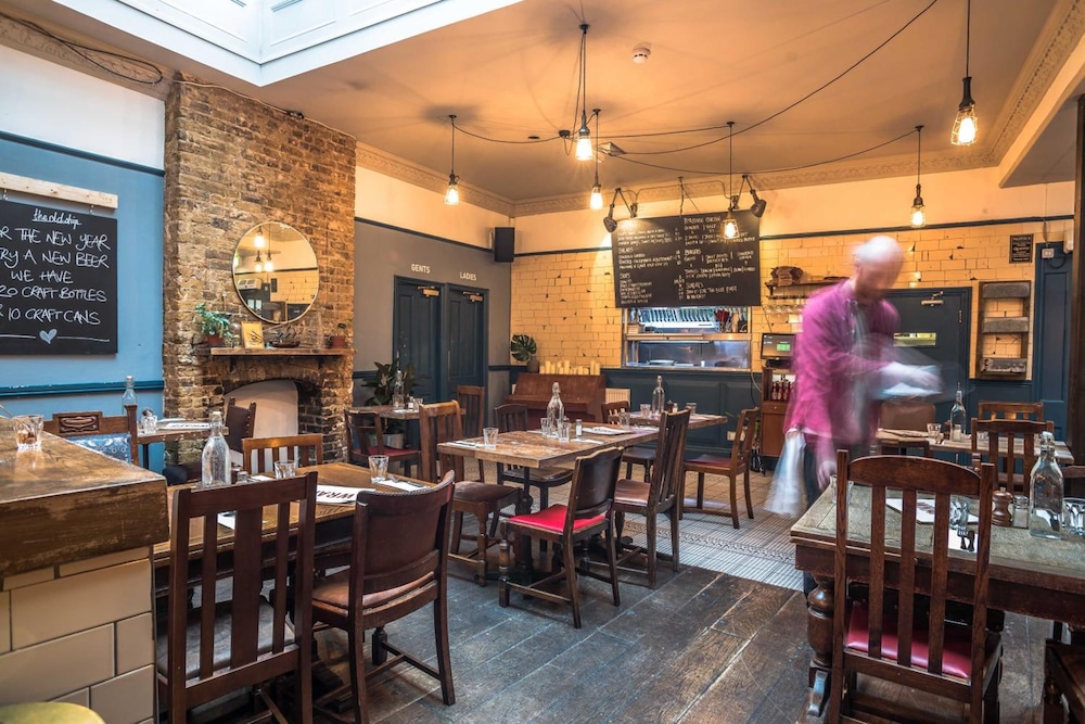 The Old Ship Inn Hackney 42/50