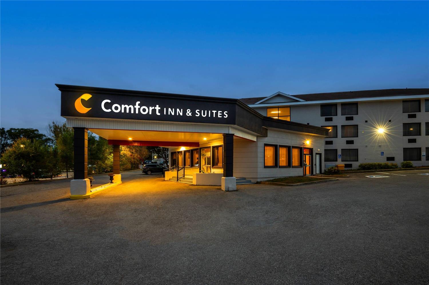 Comfort Inn & Suites Barrie 3/51