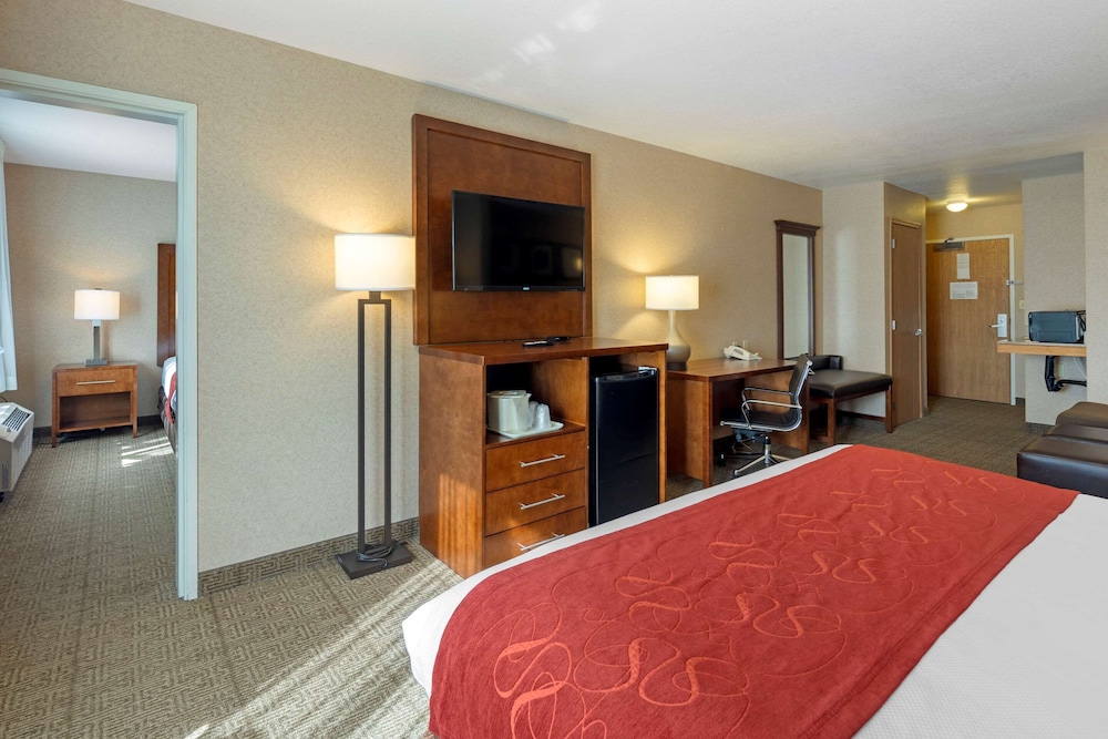 Comfort Suites Anchorage International Airport 5/31