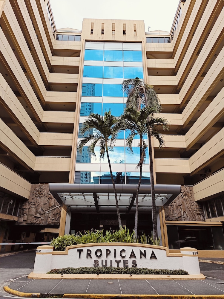 Tropicana Suites 40/74
