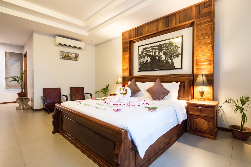 Indra Porak Residence 21/74