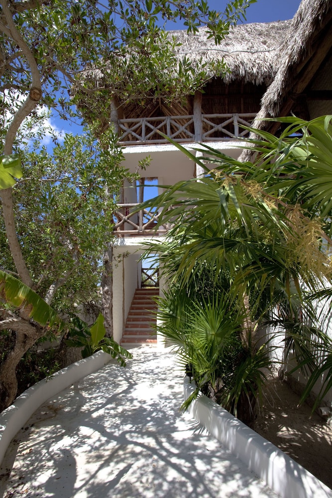Holbox By Xaloc 7/71