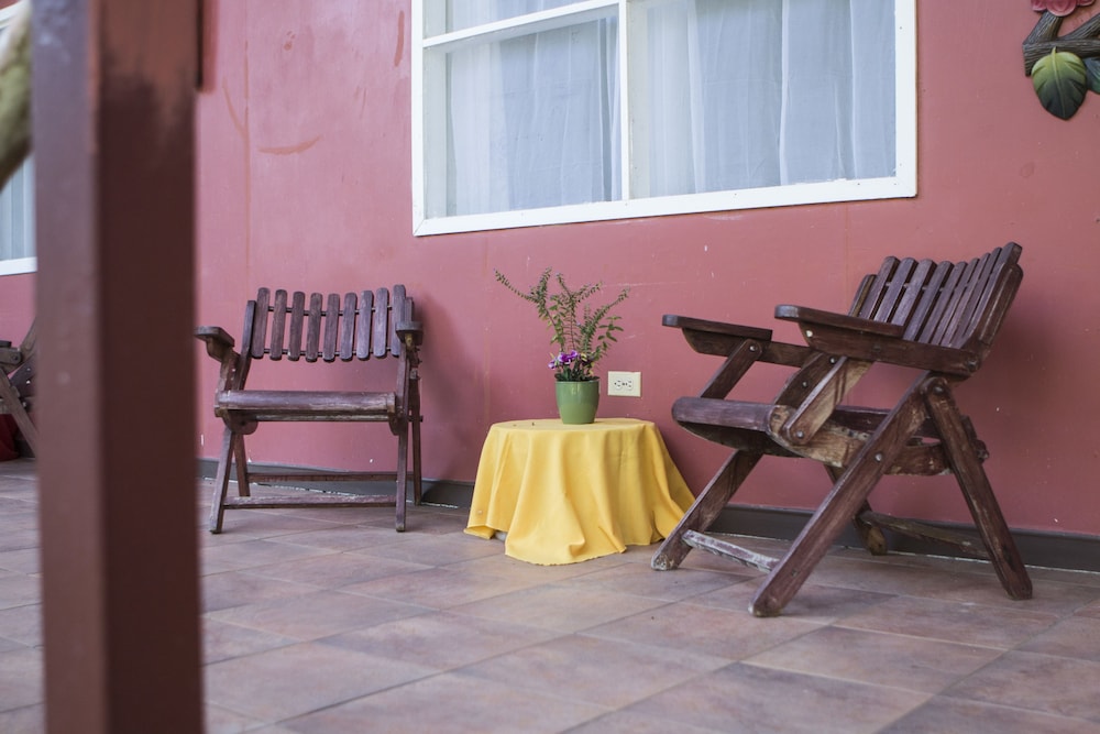 Caribbean Paradise Eco-Lodge 25/50