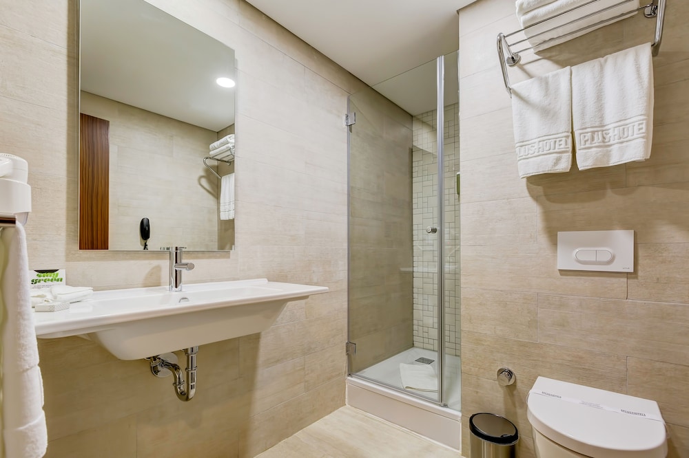 Plus Hotel Bostanci Atasehir 60/63