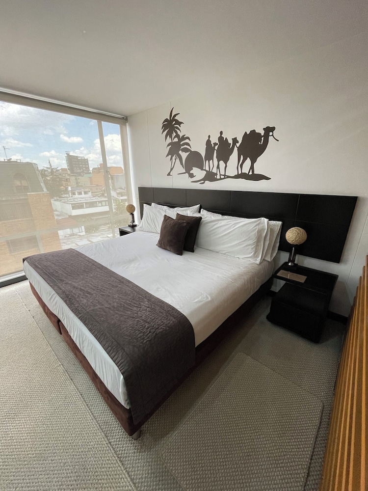 STANDARD, DOUBLE BED