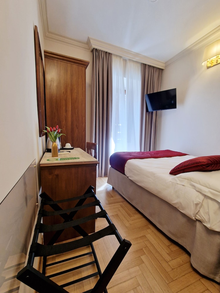 Boncompagni Suite 13/50
