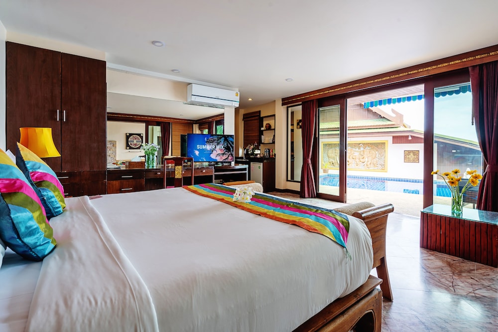 1 Bedroom, Grand, Pool, Villa, King Bed