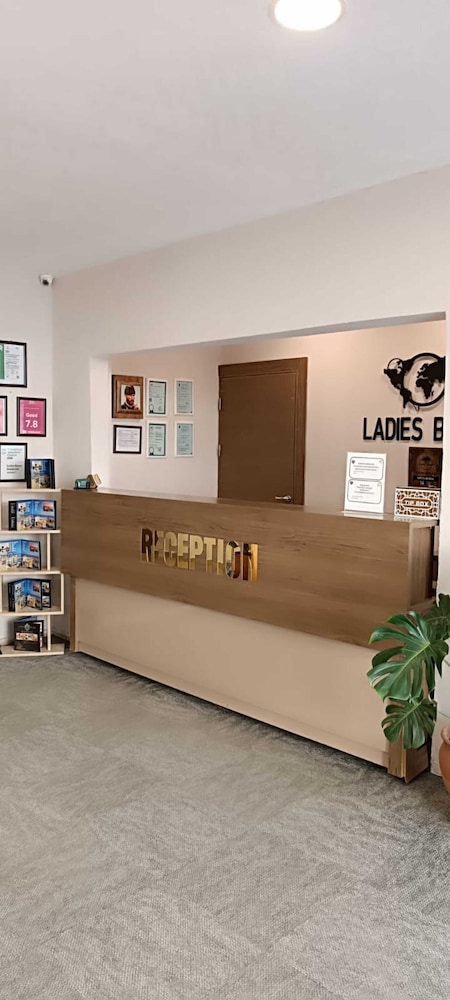 Ladies Beach Residence Hotel 13/68
