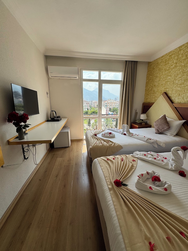 Suntalia Hotel 14/69