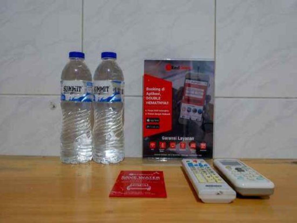 Reddoorz Plus Near Alun Alun Selatan 24/42