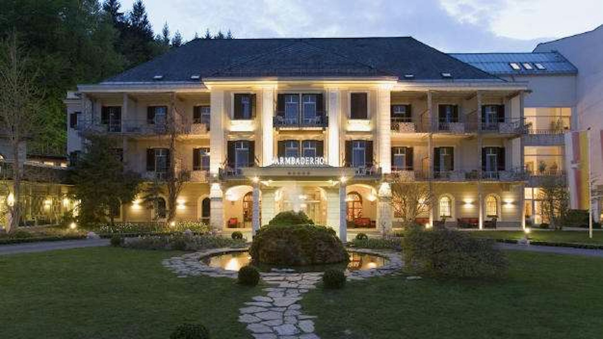WARMBADERHOF 8/10
