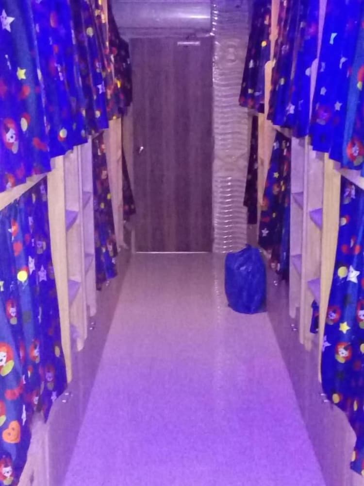 Delta Dormitory 17/28