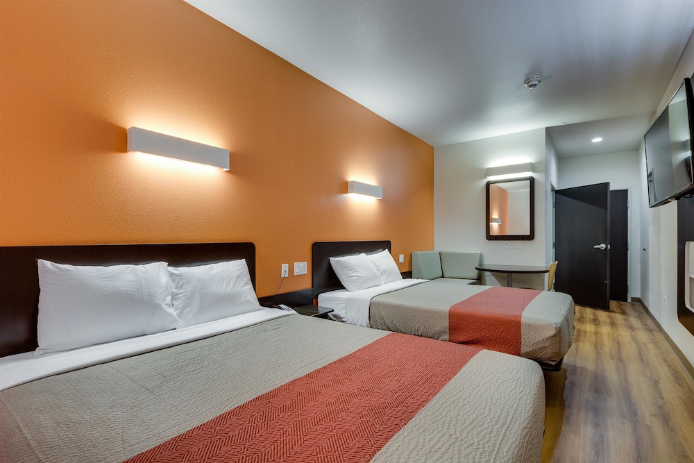 Motel6 Tulsa, OK 7/59