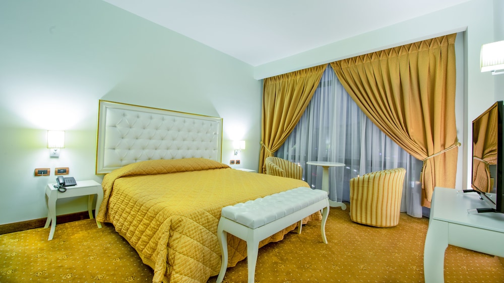 Fieri Hotel 21/77