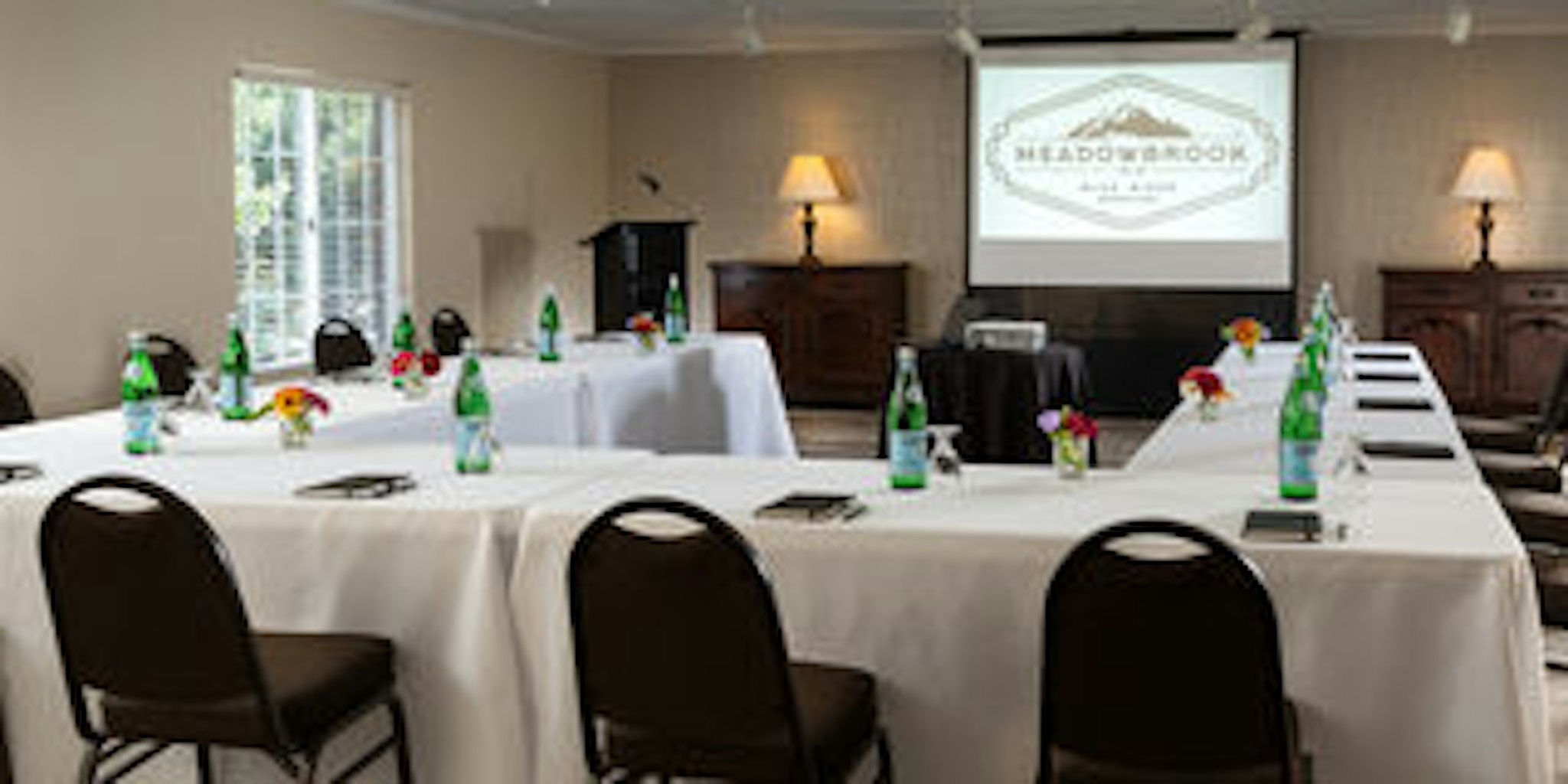 Meadowbrook Inn And Suites 39/45